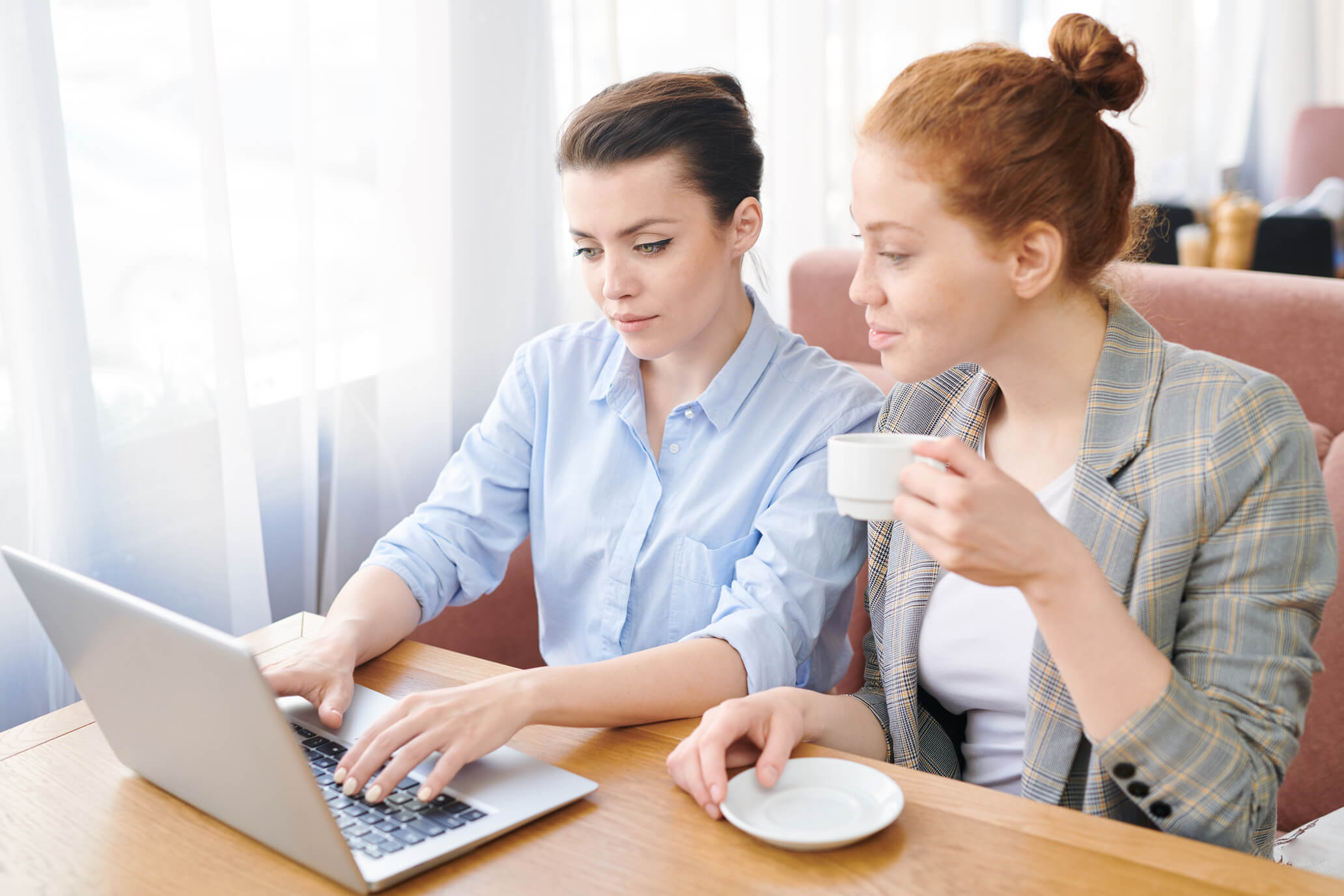 Elevate your brand: premier agency for managing your online reputation