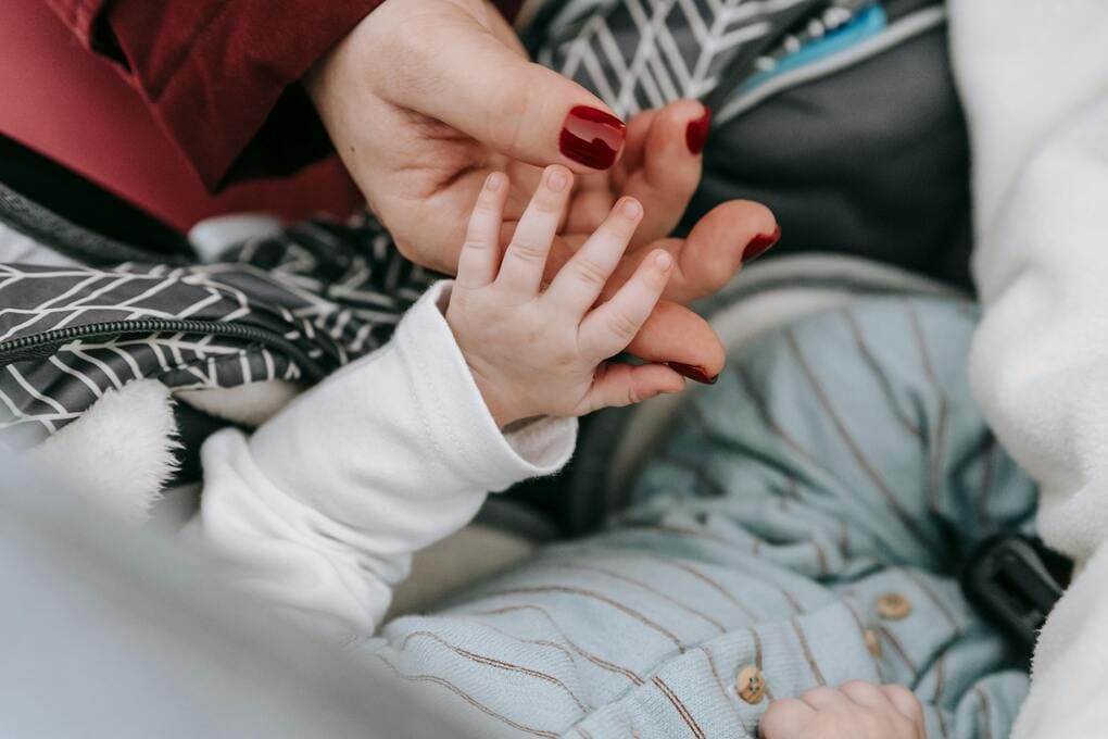 Choosing the ideal surrogacy agency for  Italy citizens